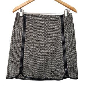Joe Fresh Herringbone Tweed Black and White Mini Skirt Size 2